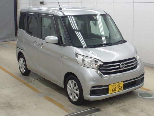 3012 Nissan Dayz roox B21A 2019 г. (NAA Osaka)